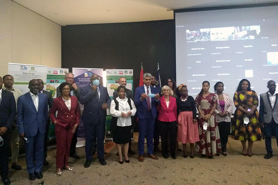 O lançamento regional do projecto ocorreu em Março de 2022 em Luanda e Windhoek e com a participação online das partes enteressadas. Os Ministros do Ambiente e da Educação de Angola participaram no lançamento, que foi seguido pela reunião inaugural do Comité Regional de Pilotagem do Projecto.